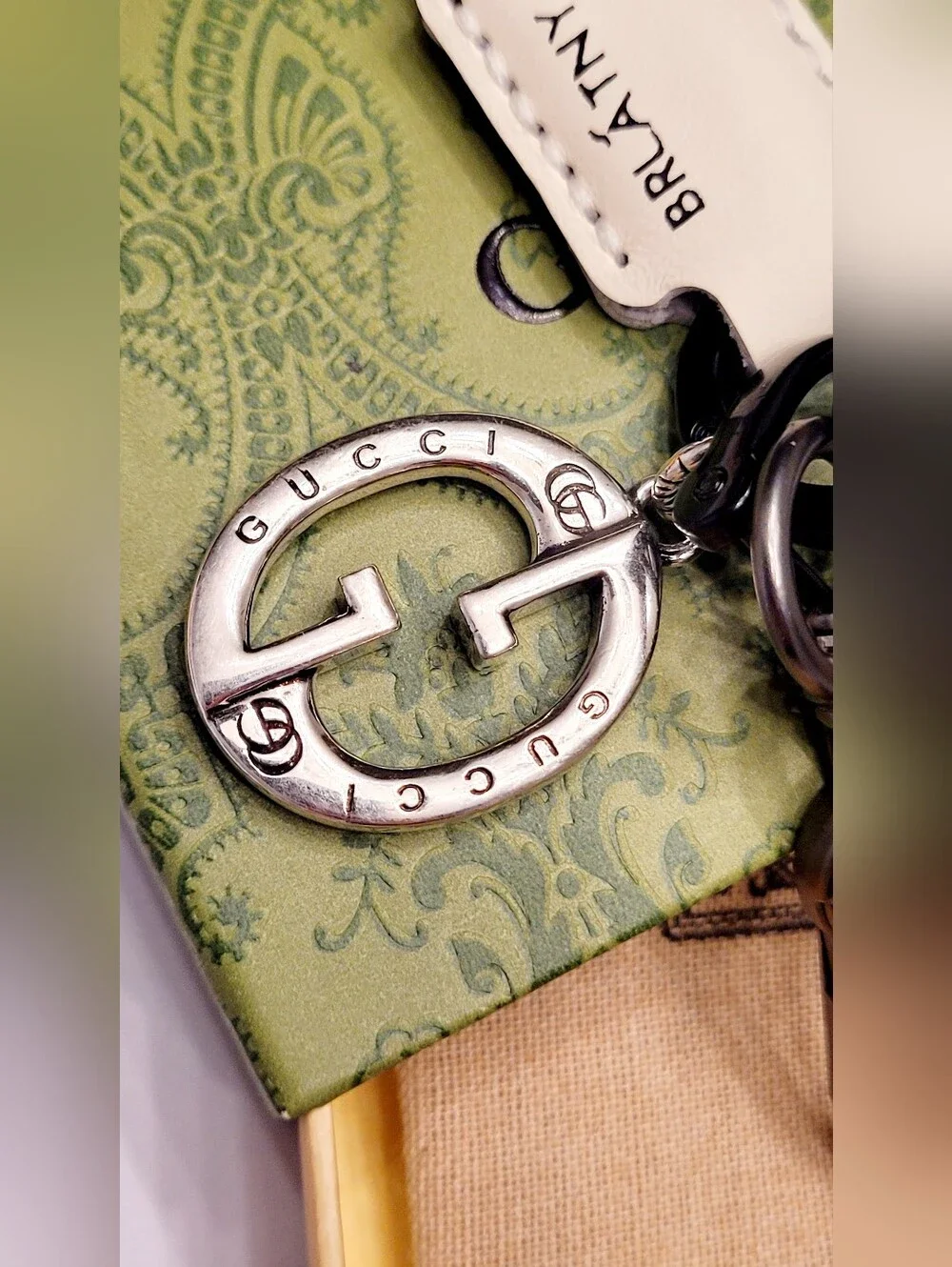🇮🇹 Gucci Lion Medallion✨️ Keyring with Silver Hardware🇮🇹